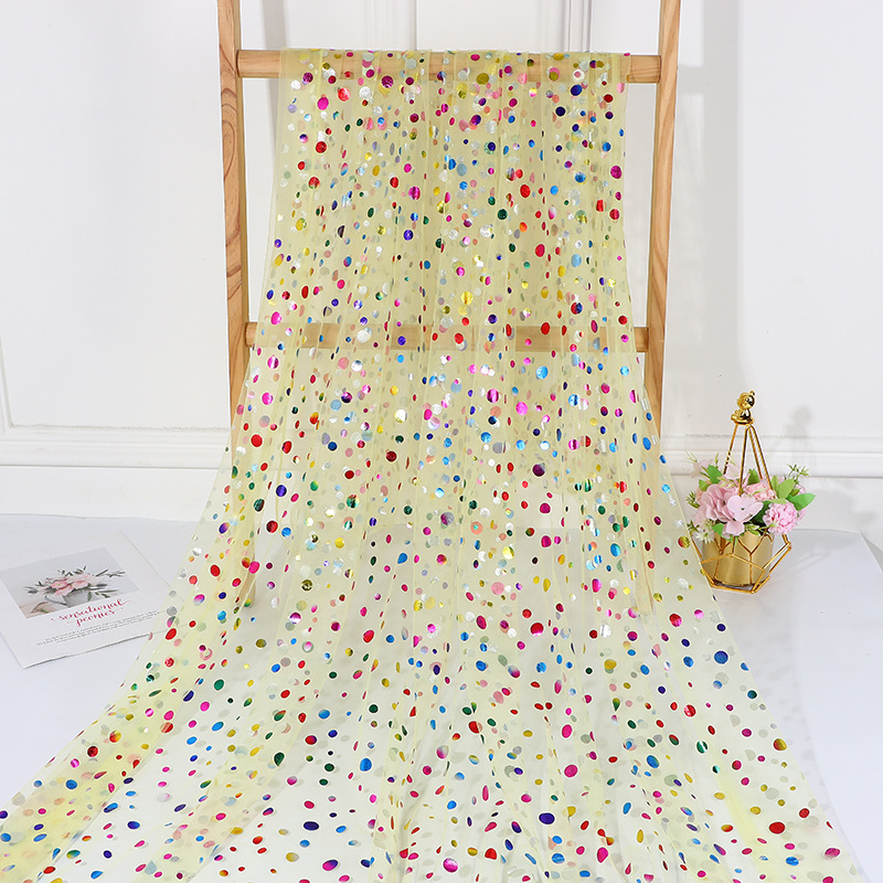 Tissu en tulle à pois colorés  - Table Runner avis et prix